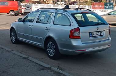 Универсал Skoda Octavia 2011 в Сарнах