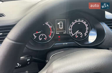 Ліфтбек Skoda Octavia 2018 в 