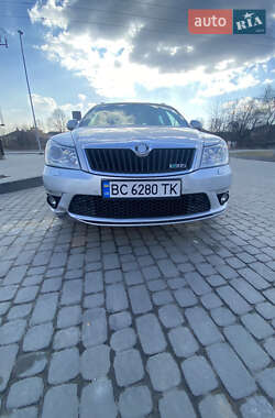 Универсал Skoda Octavia 2009 в Городке