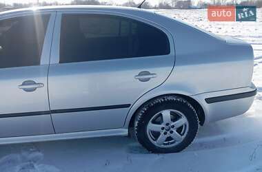 Лифтбек Skoda Octavia 2005 в 