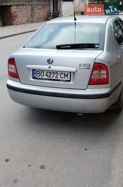 Лифтбек Skoda Octavia 2003 в Чорткове