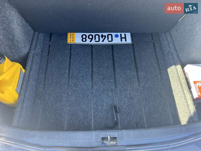 Универсал Skoda Octavia 2002 в Лозовой
