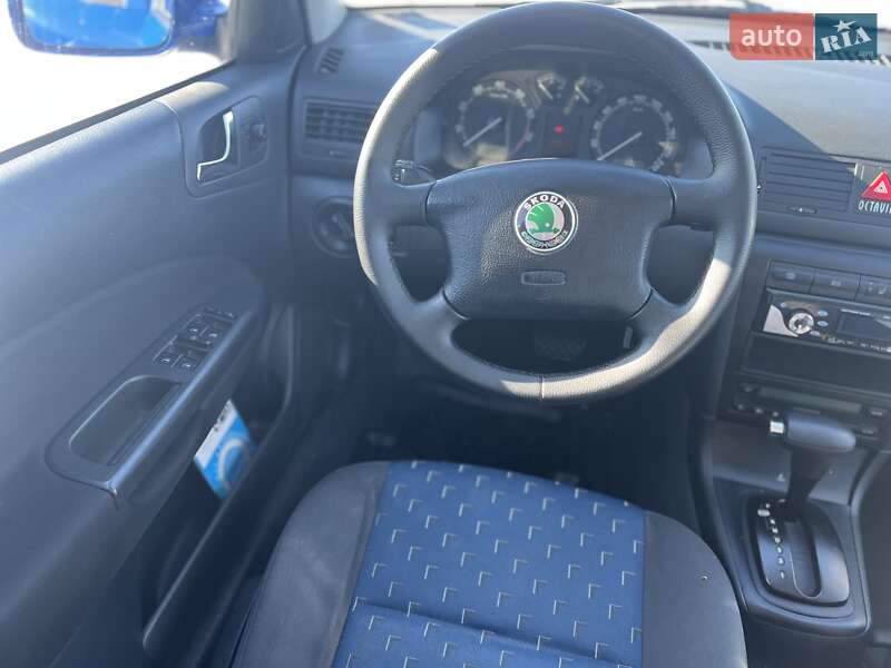 Универсал Skoda Octavia 2002 в Лозовой