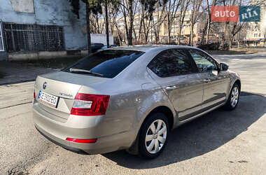 Лифтбек Skoda Octavia 2015 в 