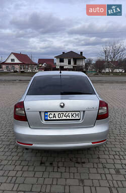 Лифтбек Skoda Octavia 2010 в Умани