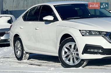 Лифтбек Skoda Octavia 2020 в Киеве