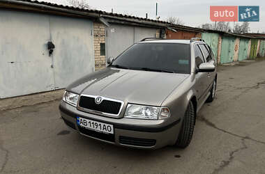 Универсал Skoda Octavia 2009 в Гайсине