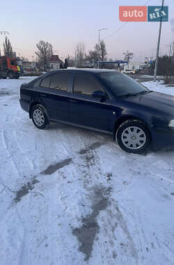 Лифтбек Skoda Octavia 2001 в Киеве