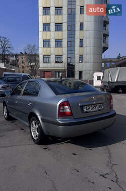 Лифтбек Skoda Octavia 2005 в Днепре