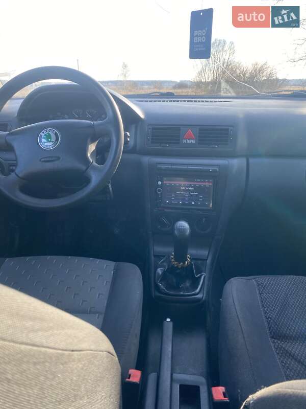 Лифтбек Skoda Octavia 2006 в Буске