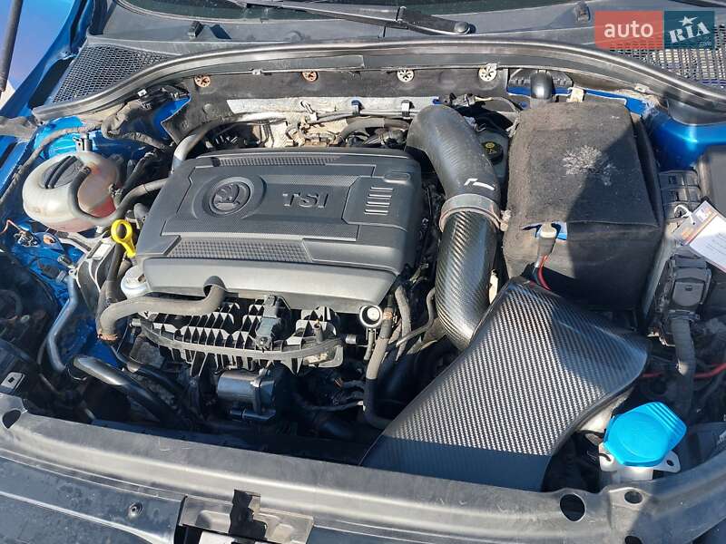 Лифтбек Skoda Octavia 2015 в Житомире