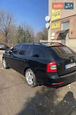 Универсал Skoda Octavia 2011 в 