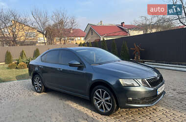 Ліфтбек Skoda Octavia 2018 в 