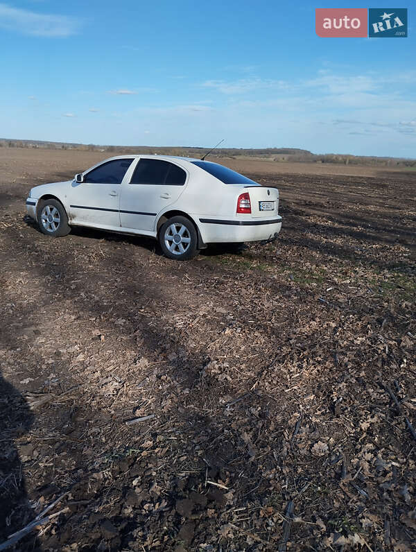 Лифтбек Skoda Octavia 2004 в Уланове