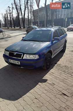 Універсал Skoda Octavia 2007 в Дніпрі