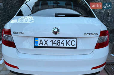 Ліфтбек Skoda Octavia 2015 в 