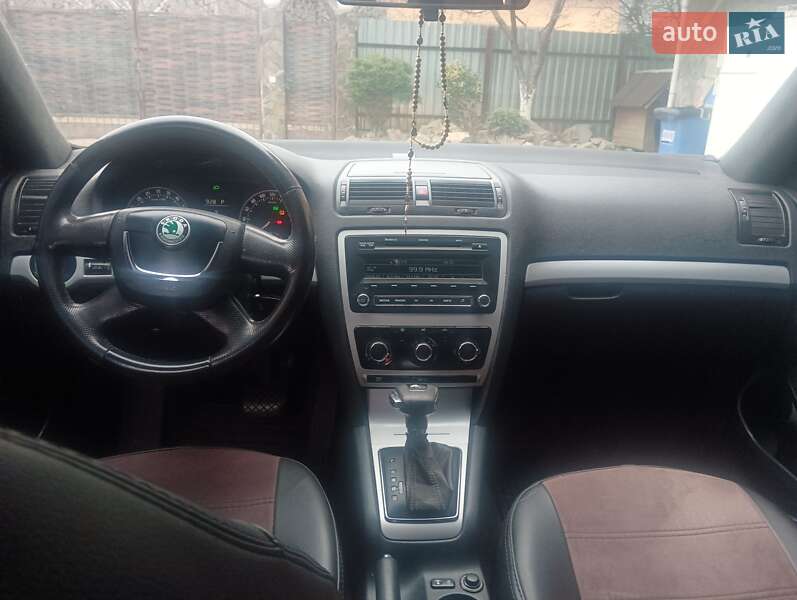 Лифтбек Skoda Octavia 2009 в Мукачево