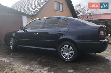 Лифтбек Skoda Octavia 2001 в 
