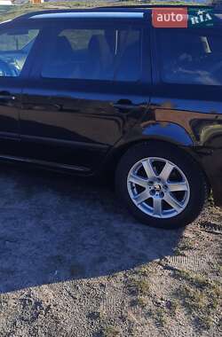 Универсал Skoda Octavia 2012 в Вараше