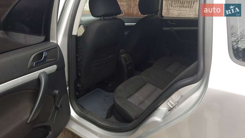 Універсал Skoda Octavia 2006 в Дніпрі