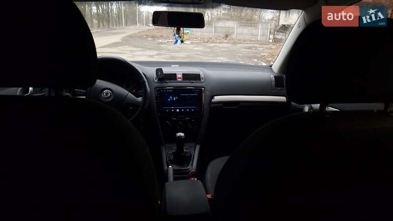 Універсал Skoda Octavia 2006 в Дніпрі