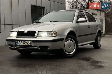 Ліфтбек Skoda Octavia 1997 в Кам'янському