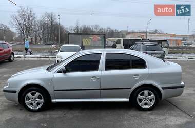 Лифтбек Skoda Octavia 2004 в 