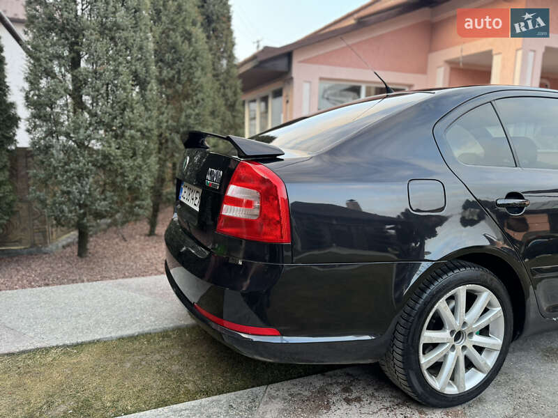 Лифтбек Skoda Octavia 2006 в Черновцах