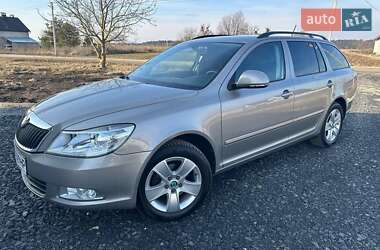 Универсал Skoda Octavia 2011 в 