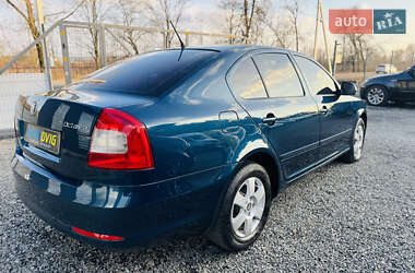 Лифтбек Skoda Octavia 2012 в 