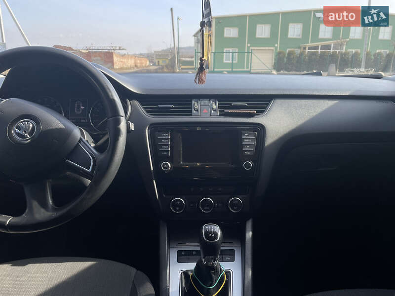 Універсал Skoda Octavia 2015 в Мукачевому