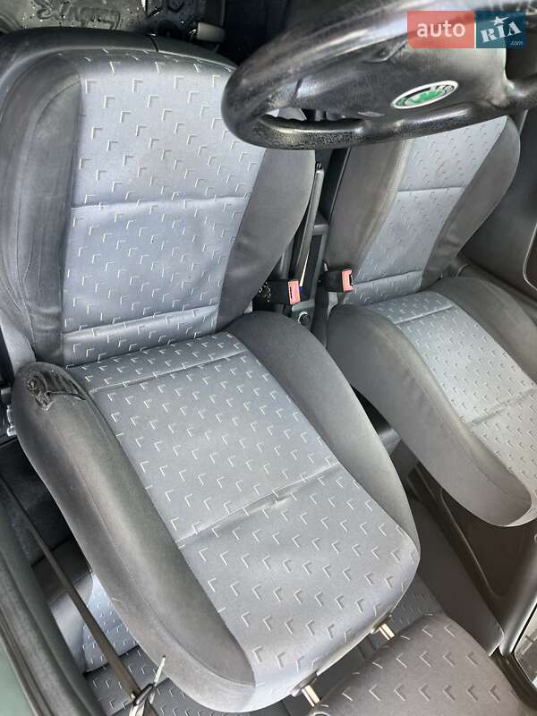 Лифтбек Skoda Octavia 2001 в Днепре