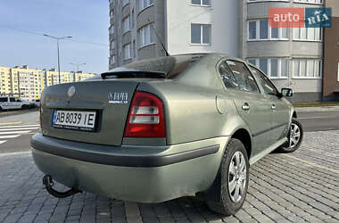 Ліфтбек Skoda Octavia 2003 в 
