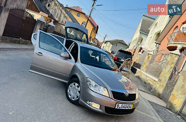 Лифтбек Skoda Octavia 2010 в Тячеве