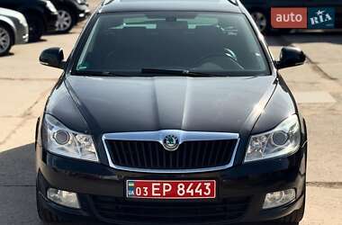 Універсал Skoda Octavia 2012 в Чернігові