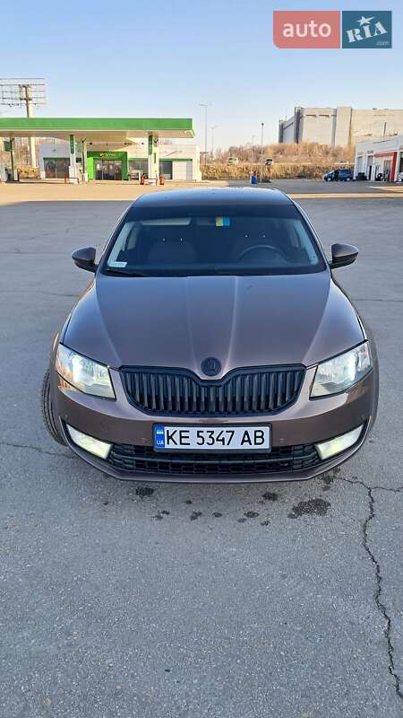 Лифтбек Skoda Octavia 2015 в Запорожье