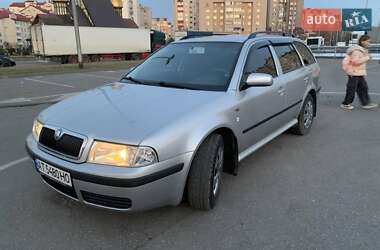 Універсал Skoda Octavia 2003 в Надвірній