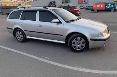 Універсал Skoda Octavia 2003 в Надвірній