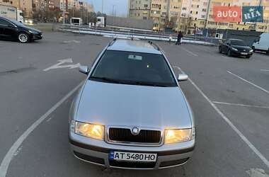 Універсал Skoda Octavia 2003 в Надвірній