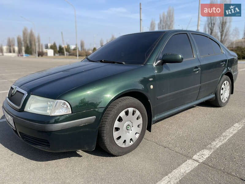 Лифтбек Skoda Octavia 2000 в Кременчуге