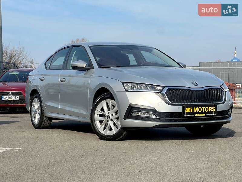 Лифтбек Skoda Octavia 2022 в Киеве