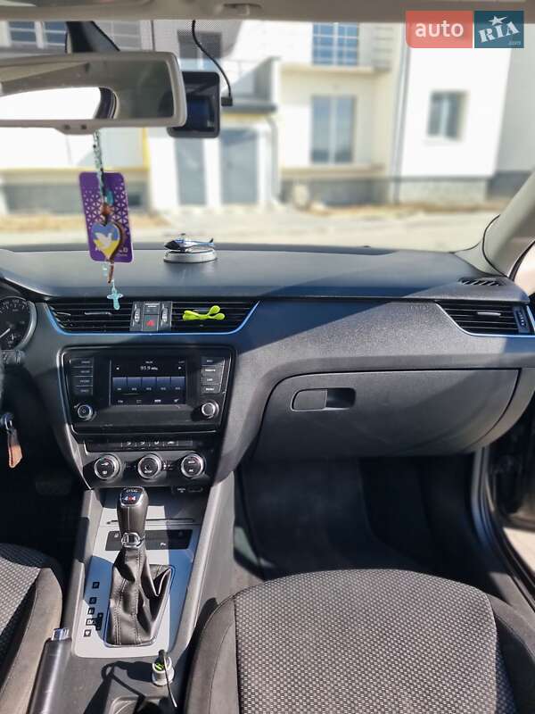 Універсал Skoda Octavia 2015 в Самборі