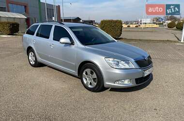 Універсал Skoda Octavia 2009 в Береговому