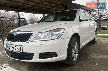 Універсал Skoda Octavia 2011 в Бережанах