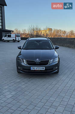 Універсал Skoda Octavia 2017 в Рівному