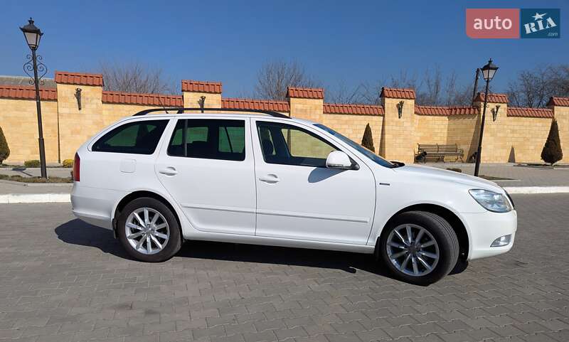 Универсал Skoda Octavia 2012 в Измаиле