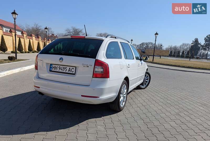 Универсал Skoda Octavia 2012 в Измаиле
