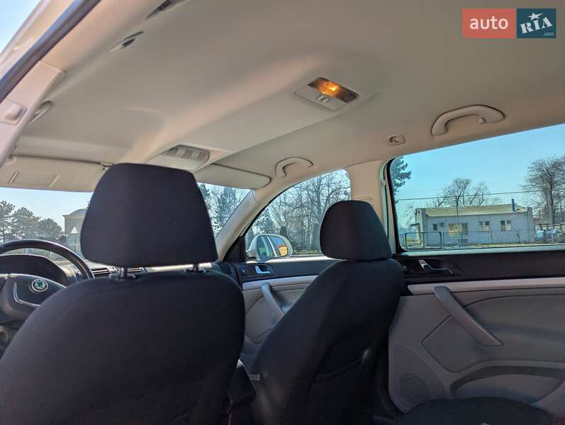 Универсал Skoda Octavia 2012 в Измаиле