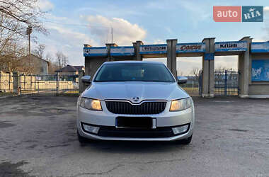 Лифтбек Skoda Octavia 2013 в 