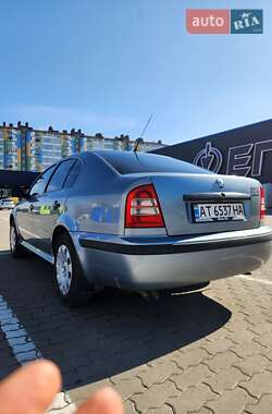 Лифтбек Skoda Octavia 2002 в Ивано-Франковске